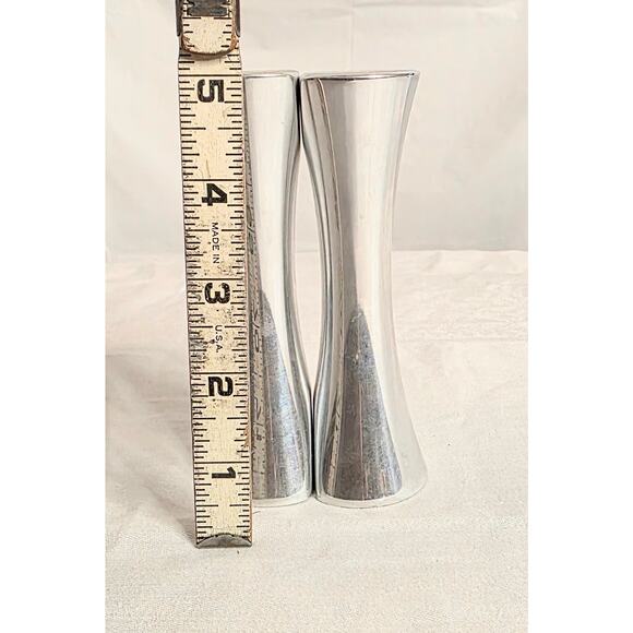 Karim Rashid 1995 Nambe Metal Kissing Salt & Pepper Shaker Set 5" Tall - Picture 5 of 5